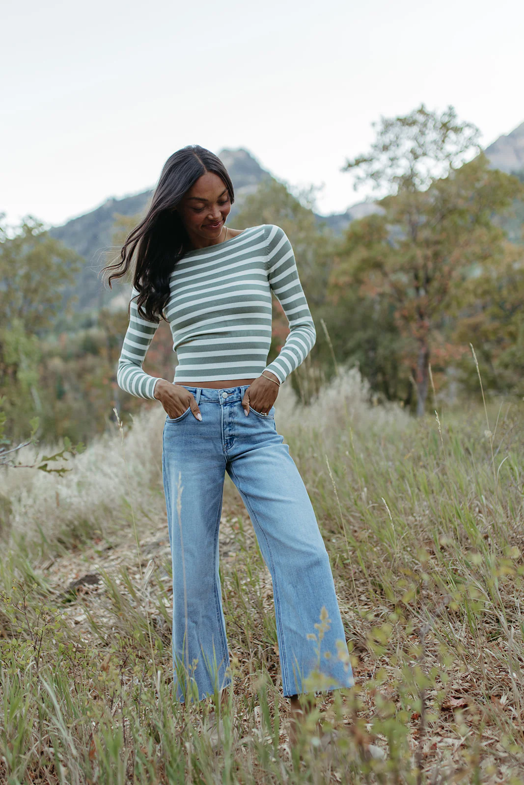 THE MEGAN MIDRISE RAW HEM JEANS - Image 9