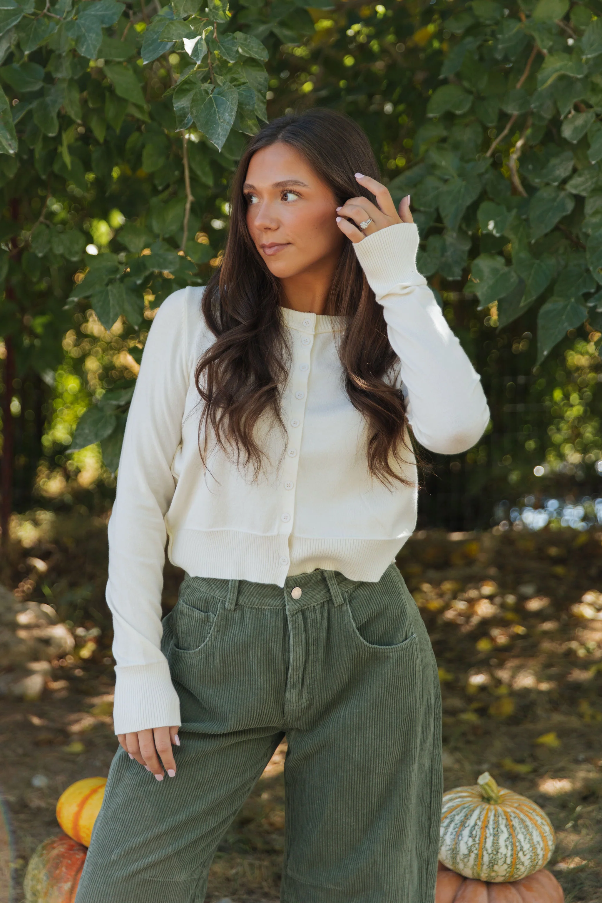 THE MELANIE RIBBED CARDIGAN IN CREAM - Image 3