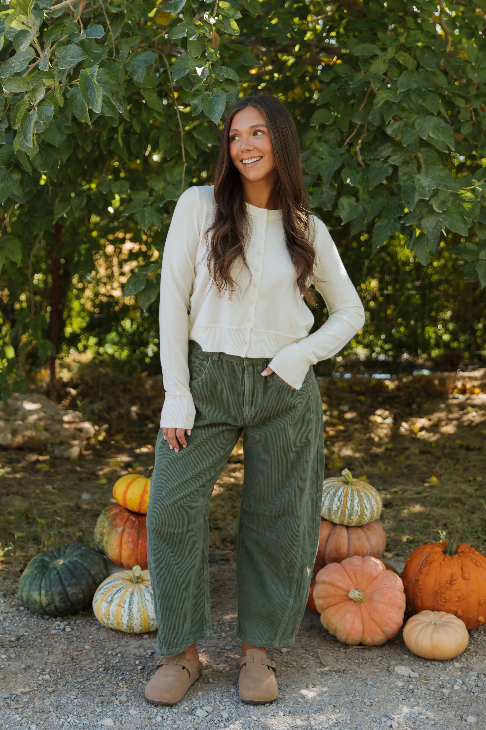 THE MELANIE RIBBED CARDIGAN IN CREAM - Image 6