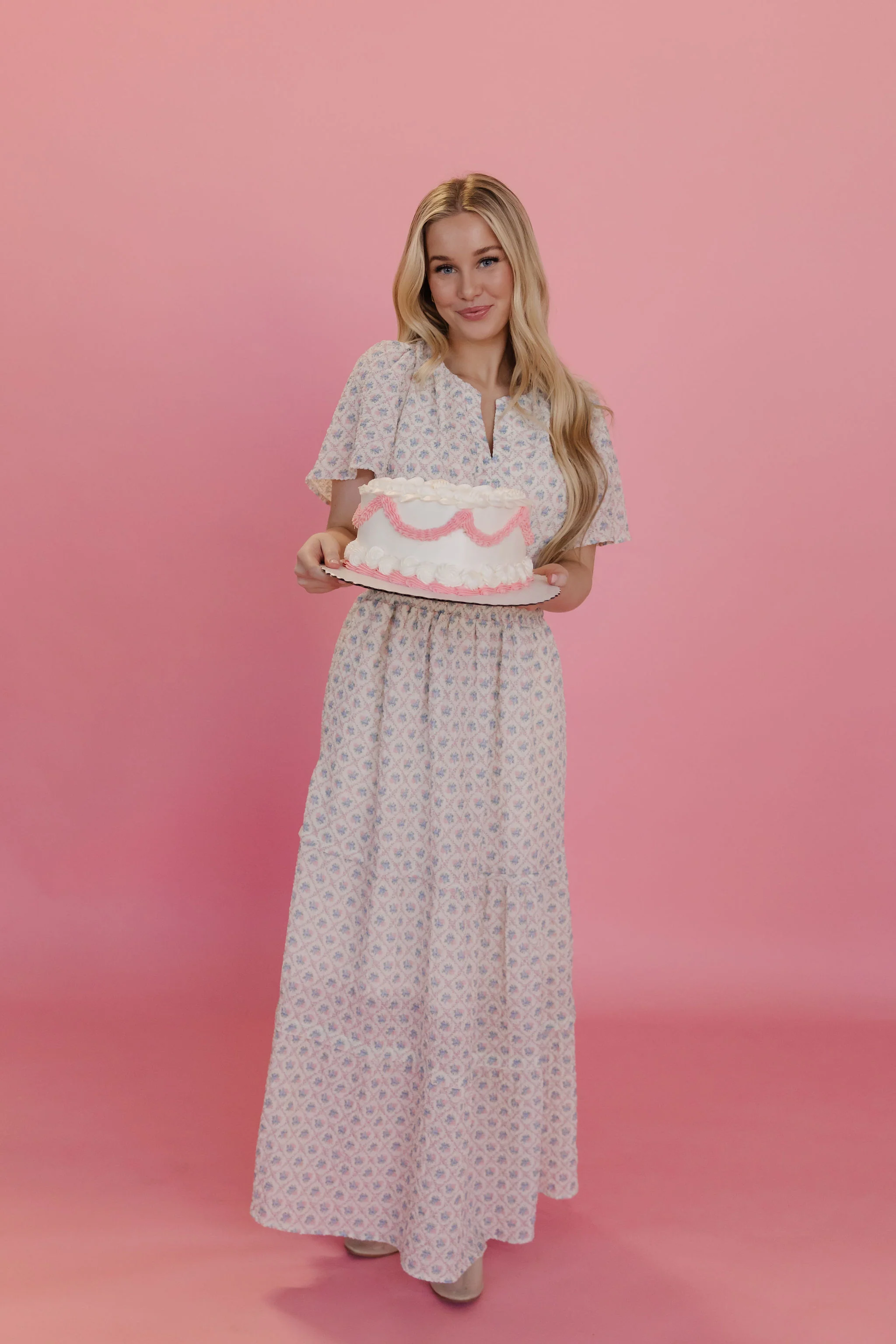 THE MELODIE FLORAL MAXI DRESS IN BLUSH - Image 8