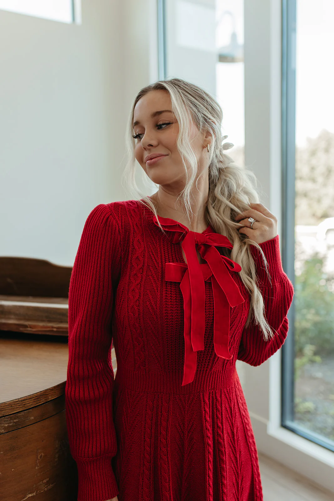 THE NOELLE VELVET BOW SWEATER DRESS IN RED - Image 8
