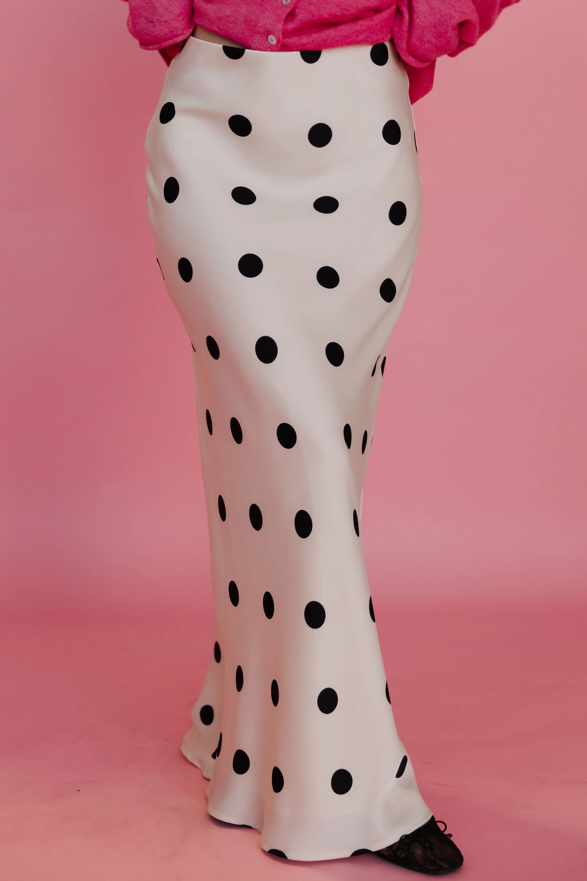 THE OAKLYNN POLKA DOT SATIN SKIRT IN IVORY - Image 3