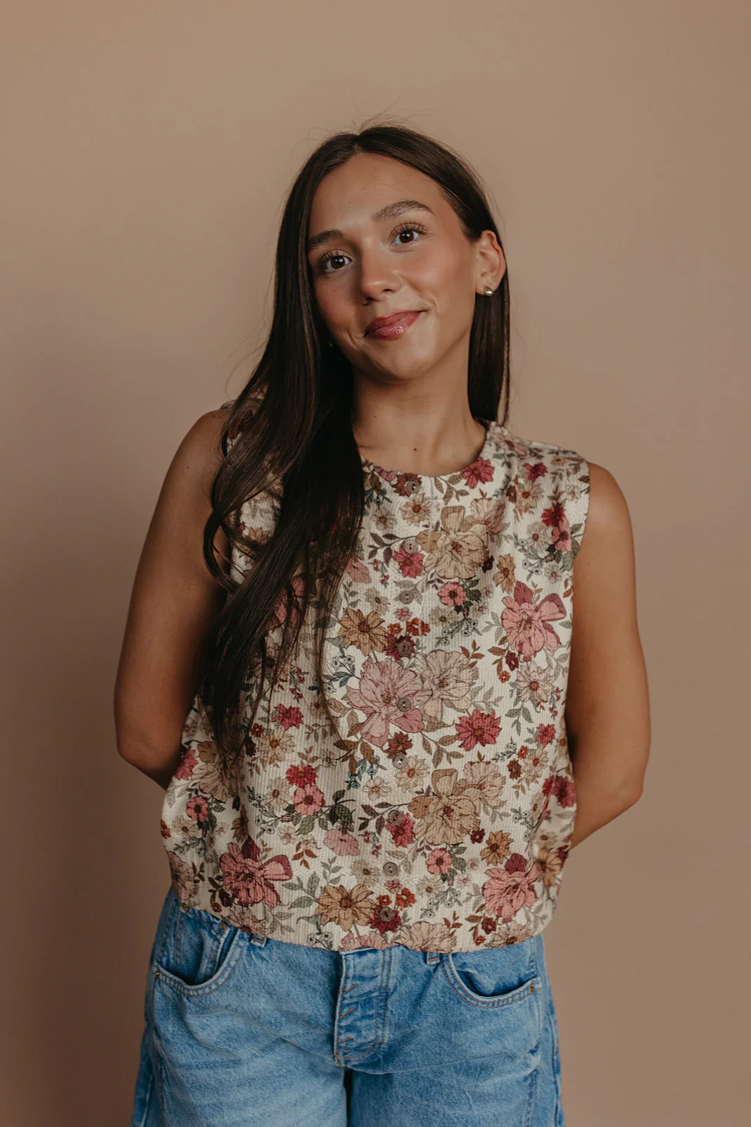 THE POSIE VINTAGE FLORAL VEST TOP IN ROSE - Image 3