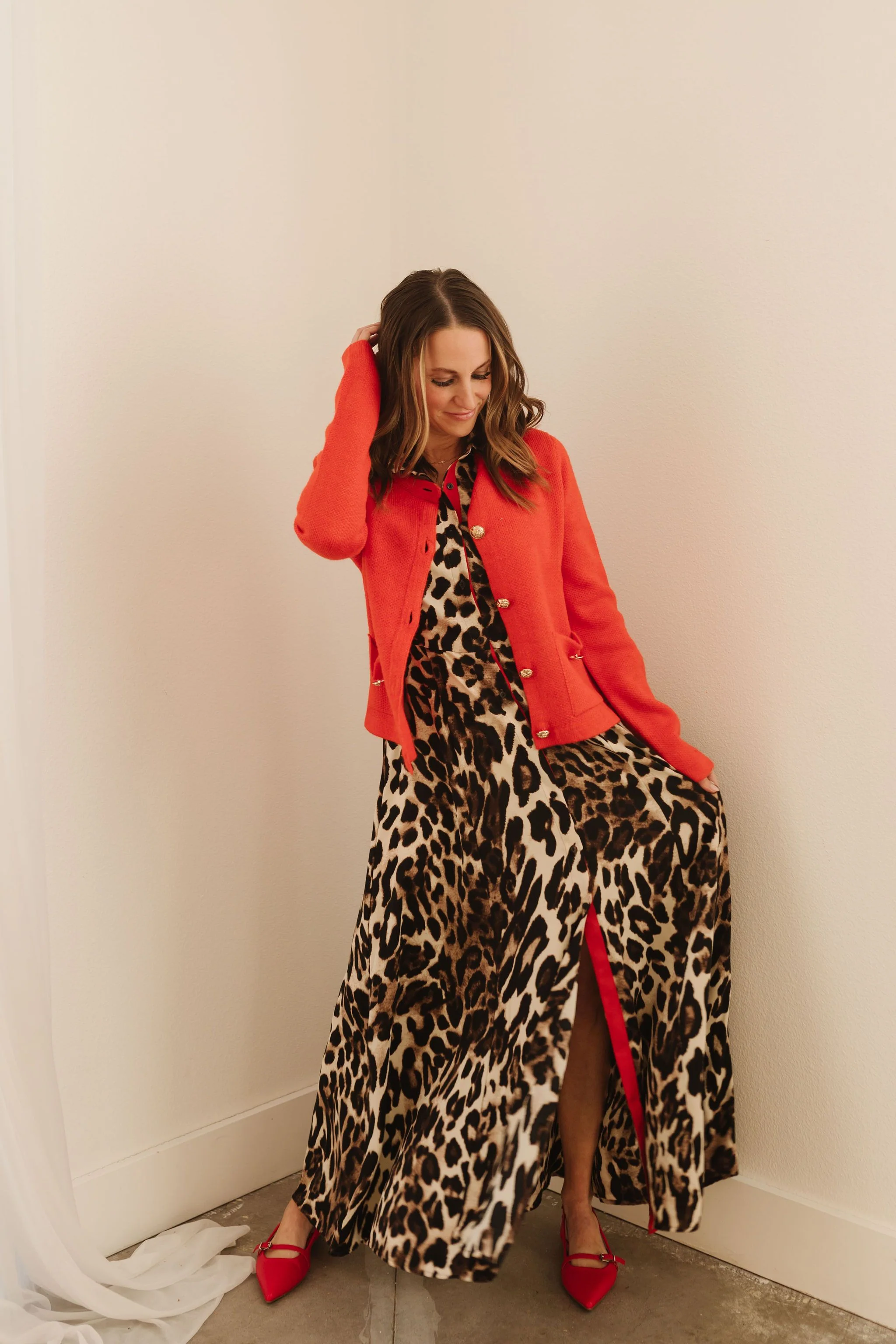 THE REMINGTON SWEATER CARDIGAN IN RED - Image 3