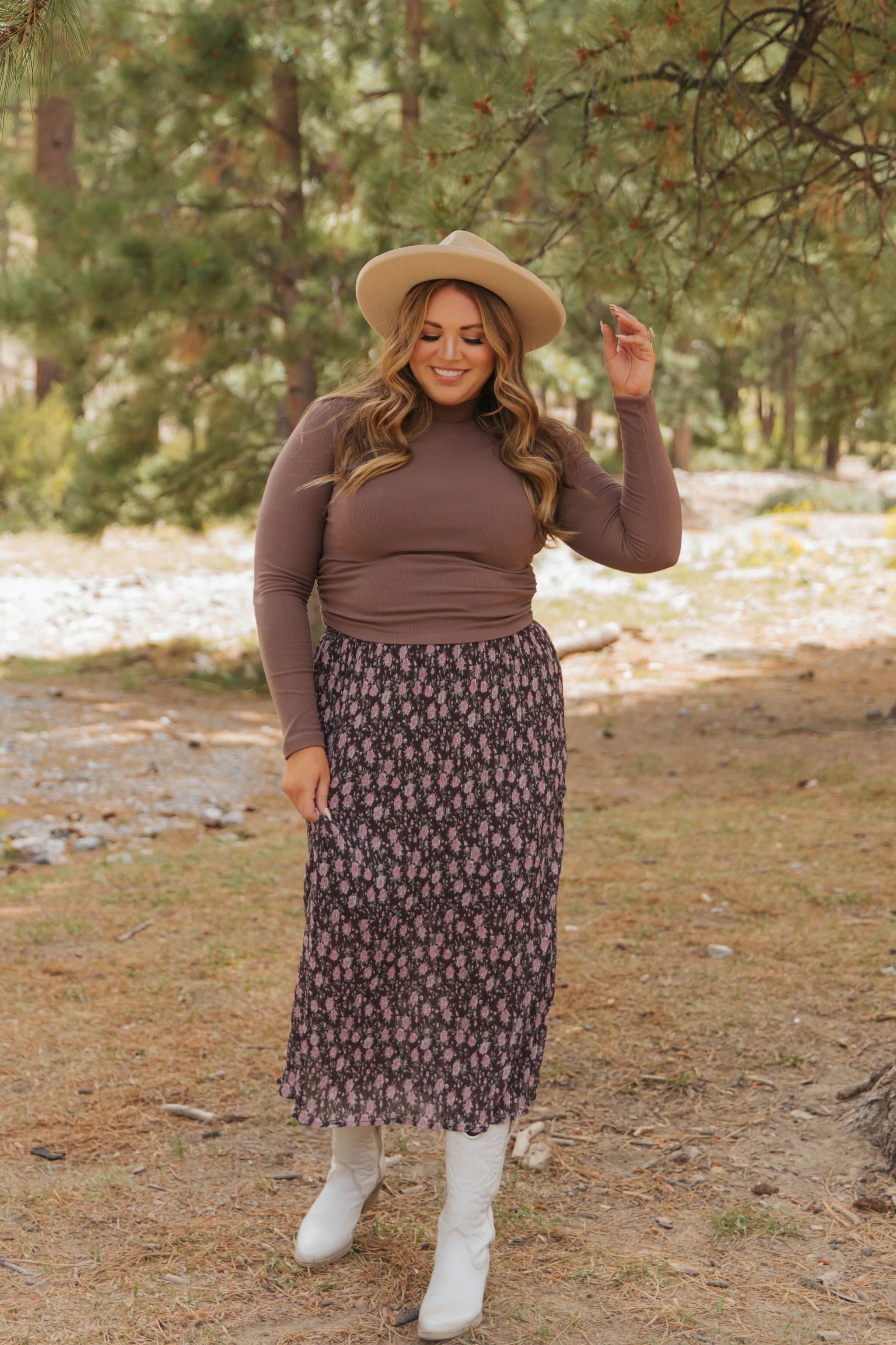 THE RICKIE RUCHED TURTLE NECK IN BROWN