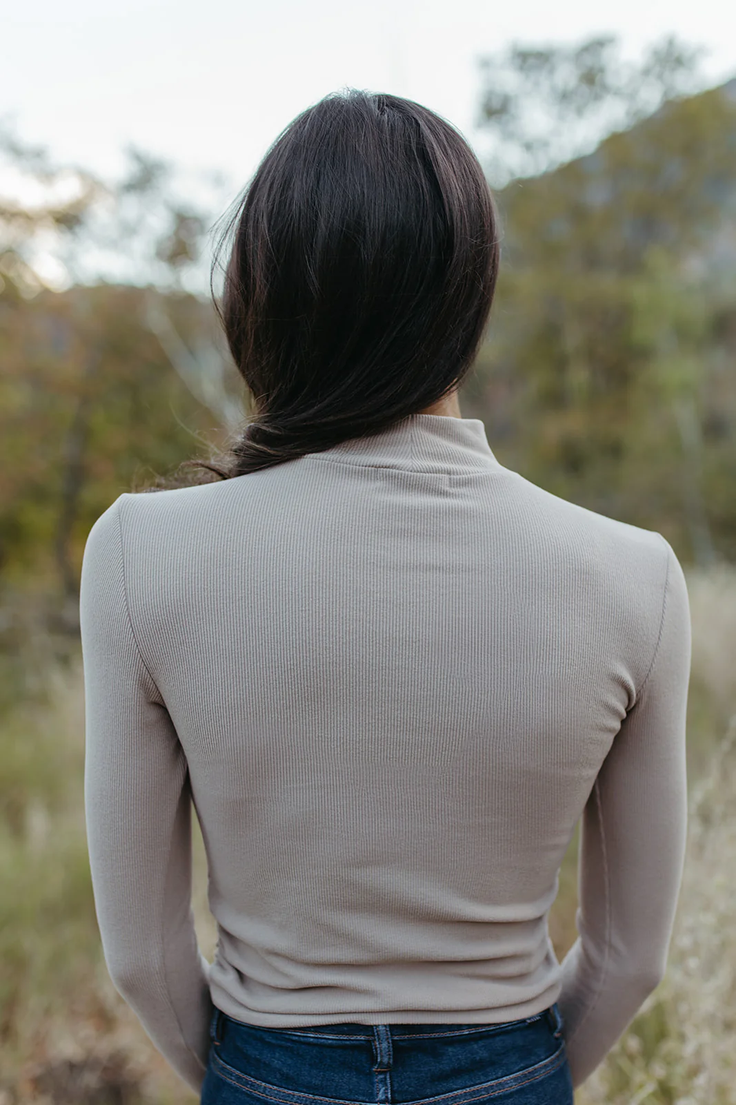 THE RICKIE RUCHED TURTLE NECK IN TAUPE - Image 6
