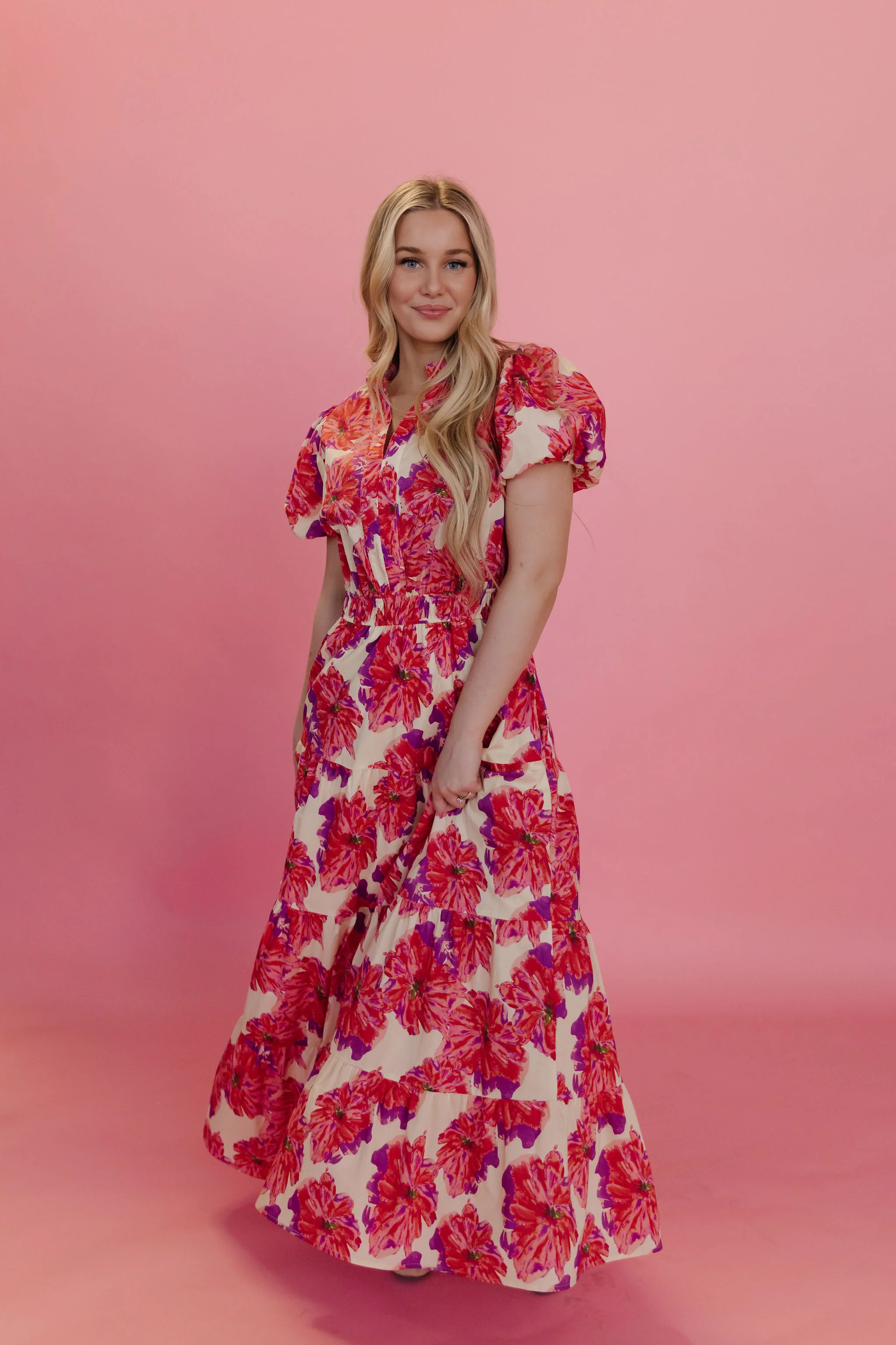 THE ROSALYNN FLORAL TIERED DRESS IN PINK