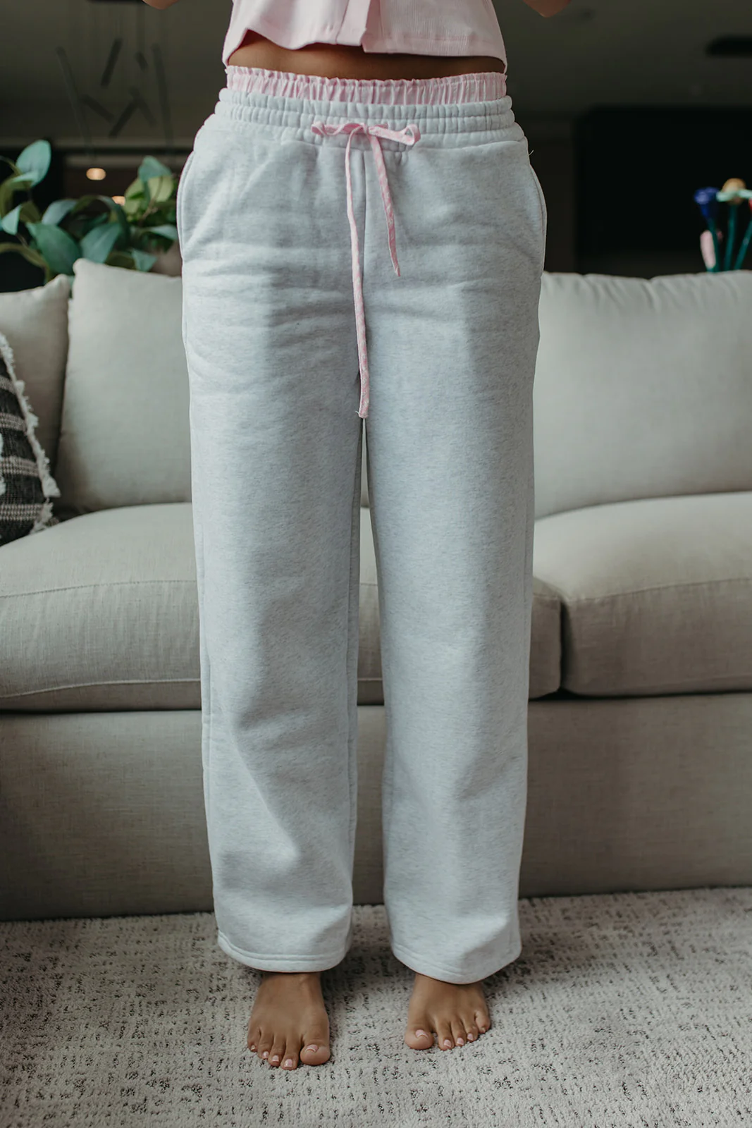 THE SCARLETT PEEKABOO PLAID BOXER SWEATPANTS