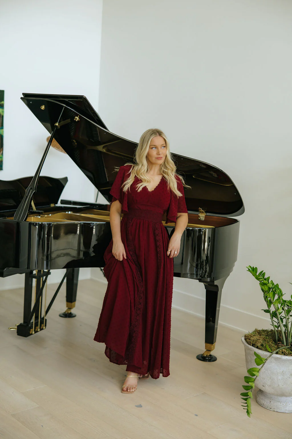 THE SERAFINA MAXI DRESS IN BURGUNDY - Image 5