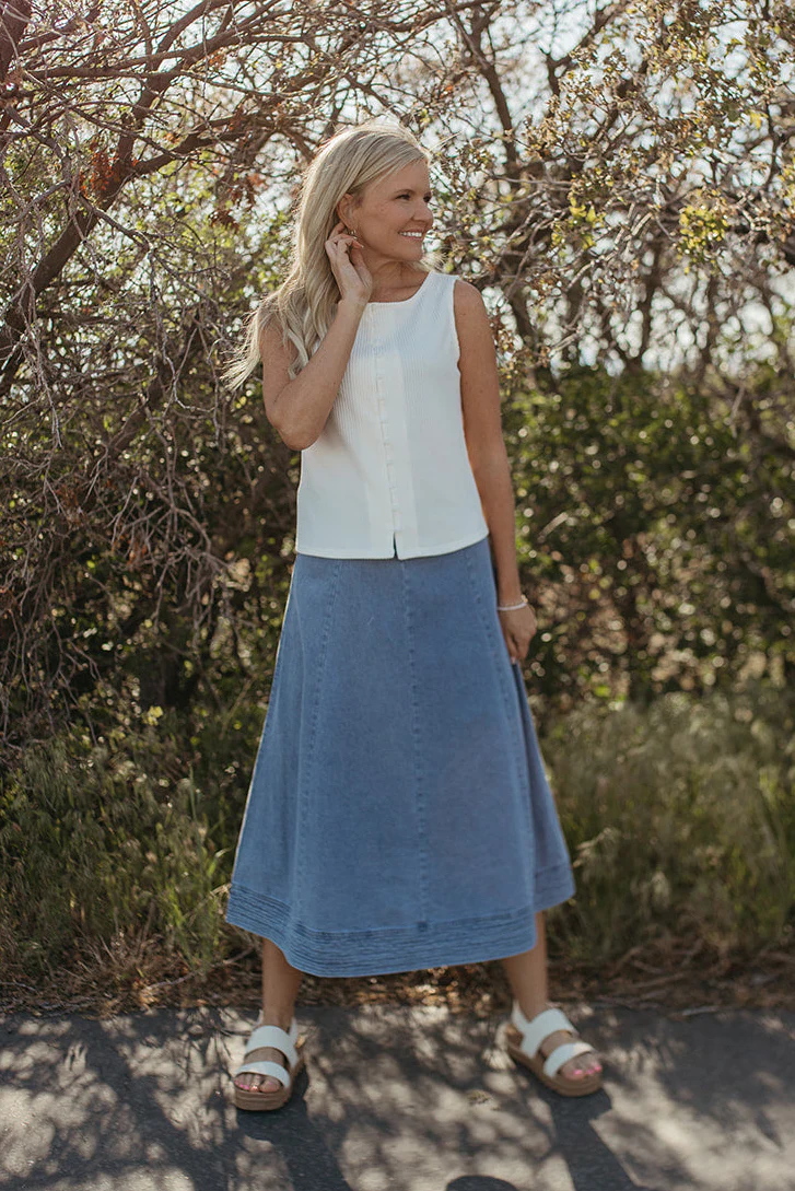 THE SIENNA DENIM MIDI SKIRT - Image 2