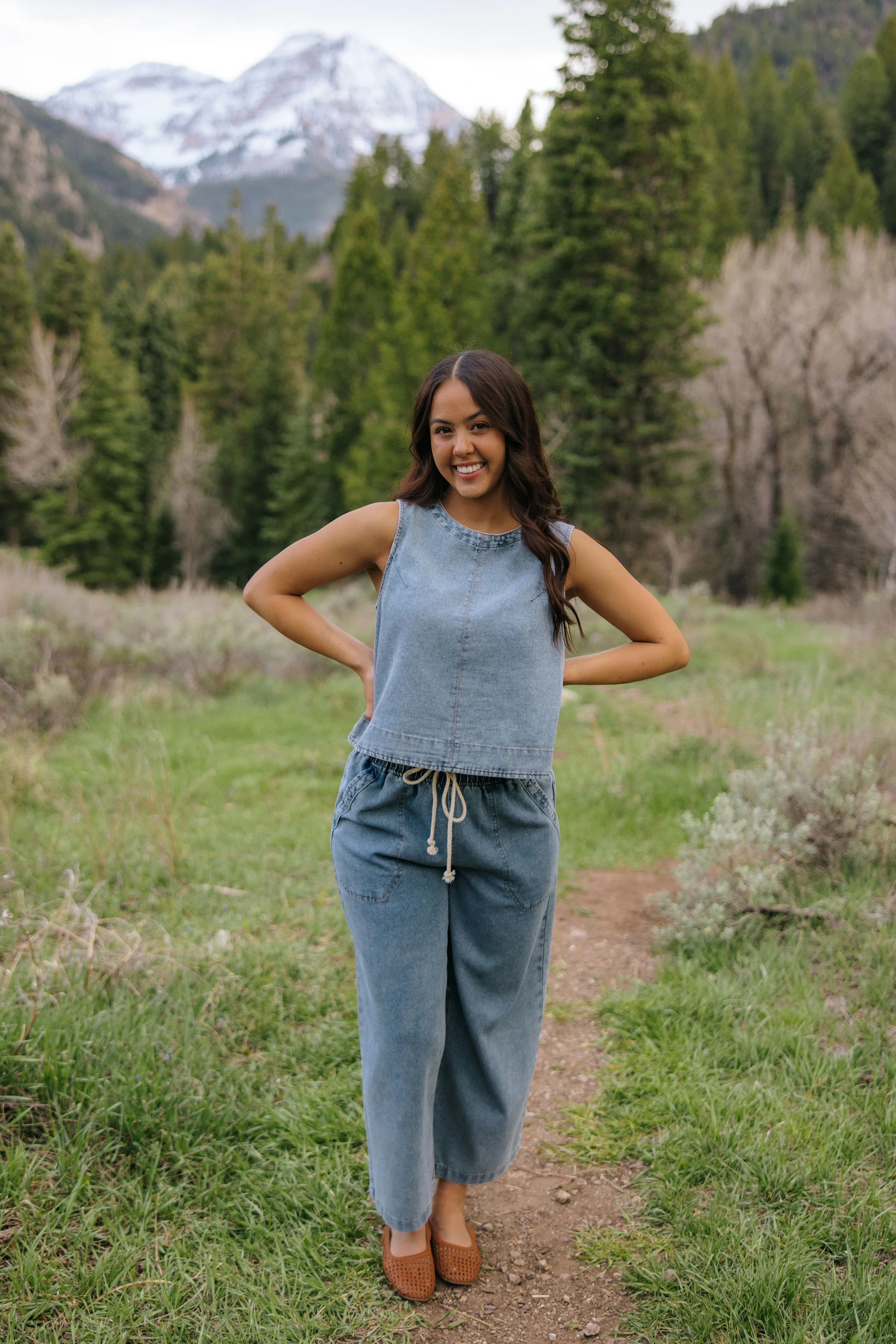 THE SOFIA BUTTON DOWN BACK DENIM TOP - Image 4