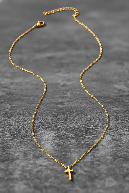 THE STAINLESS STEEL CROSS NECKLACE IN GOLD