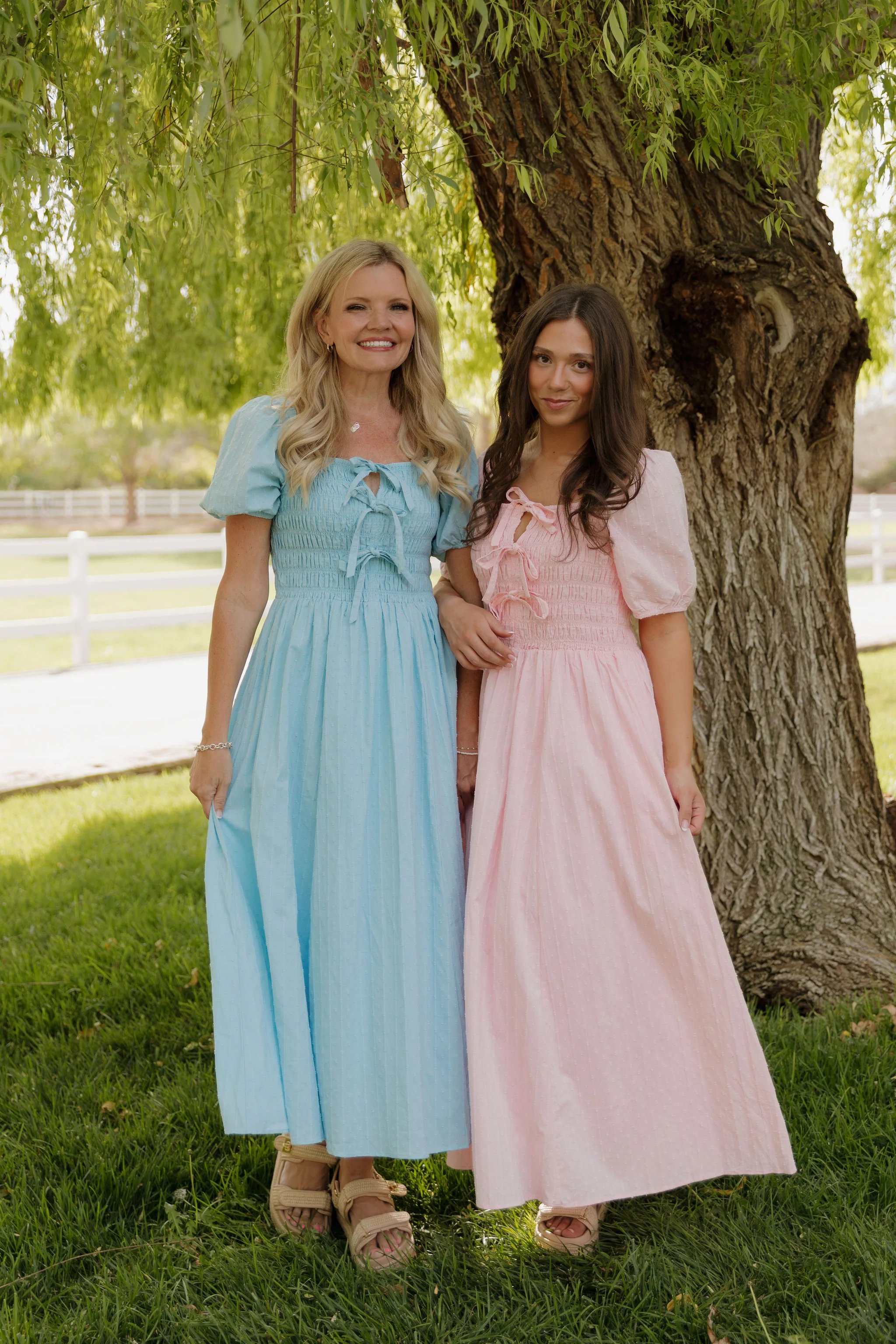 THE SUZANNAH BOW DETAIL DRESS IN BLUE - Image 8