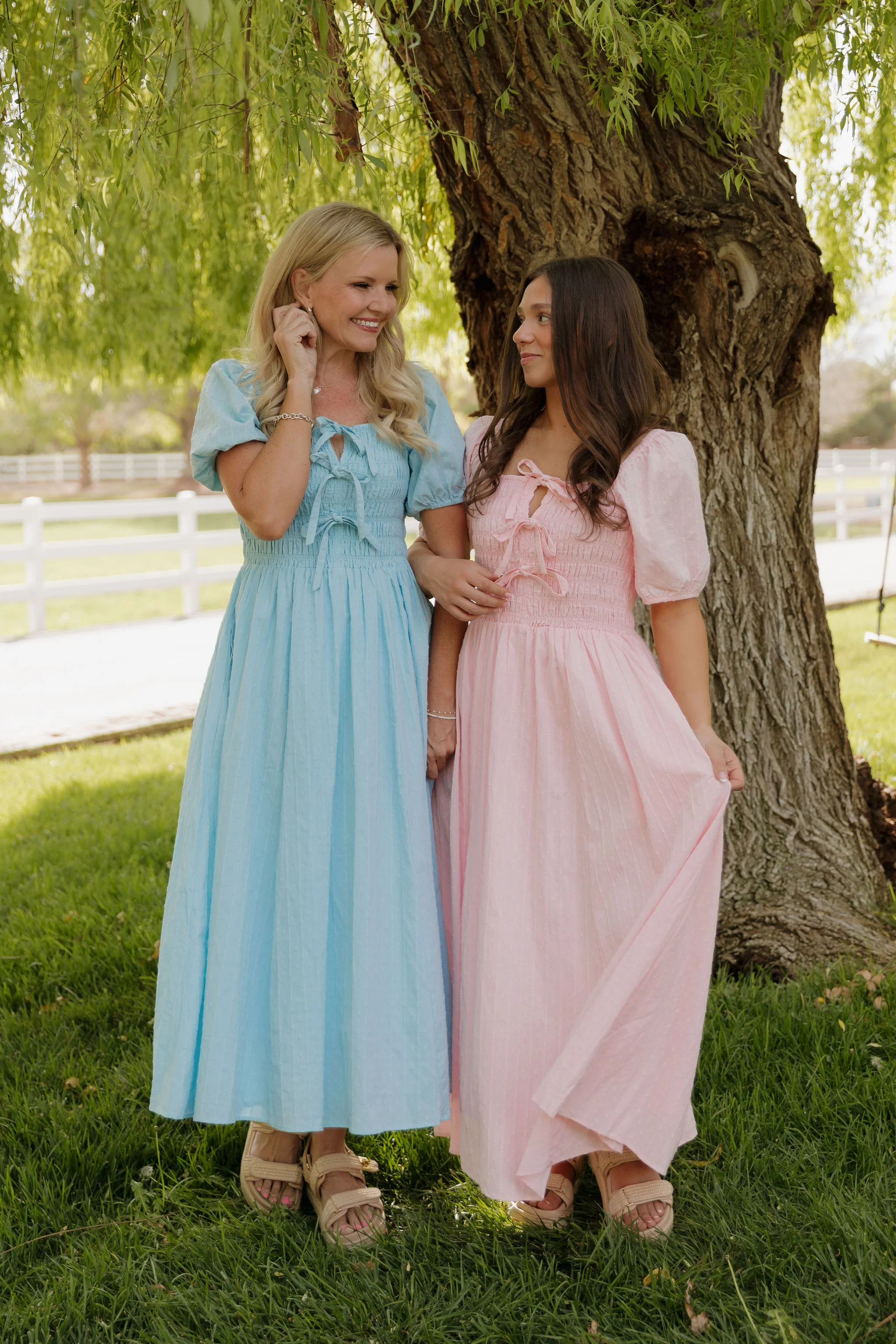THE SUZANNAH BOW DETAIL DRESS IN PINK - Image 9