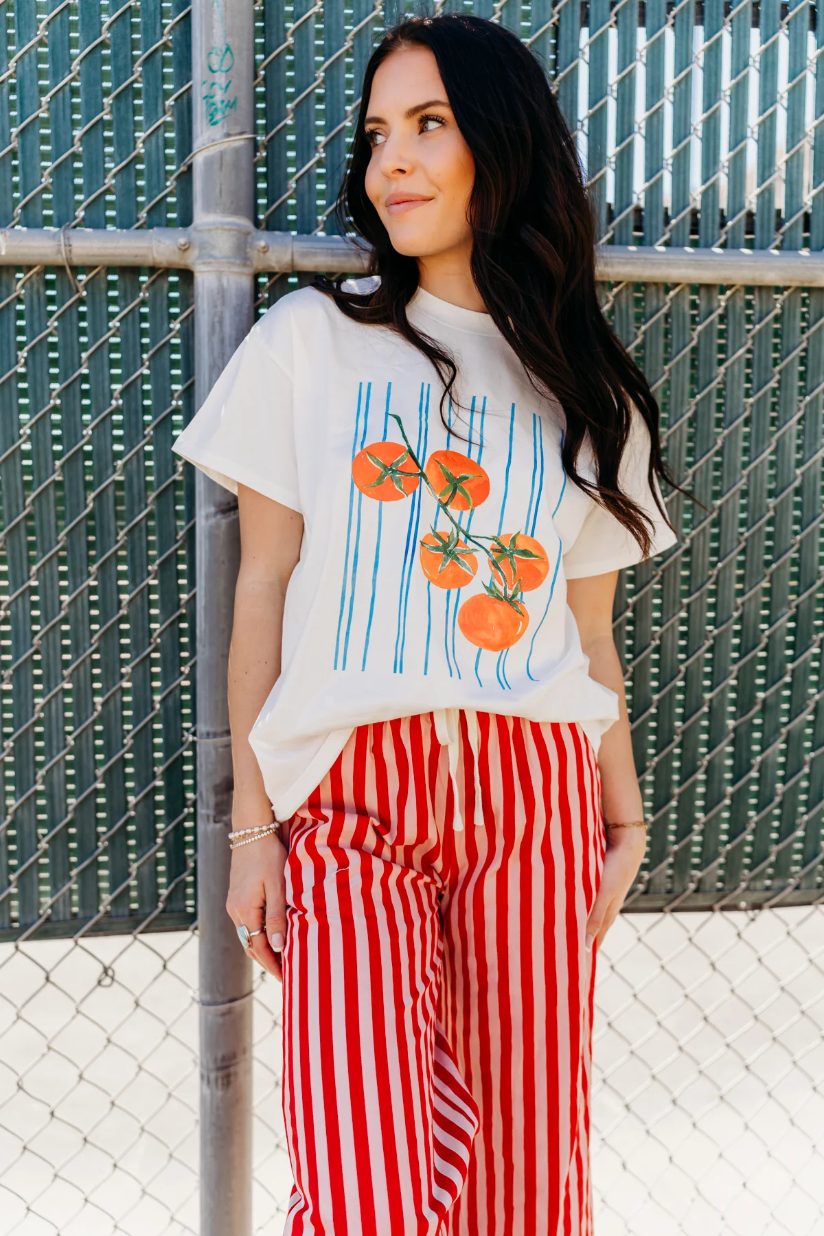 THE TOMATO STRIPE GRAPHIC TEE IN WHITE