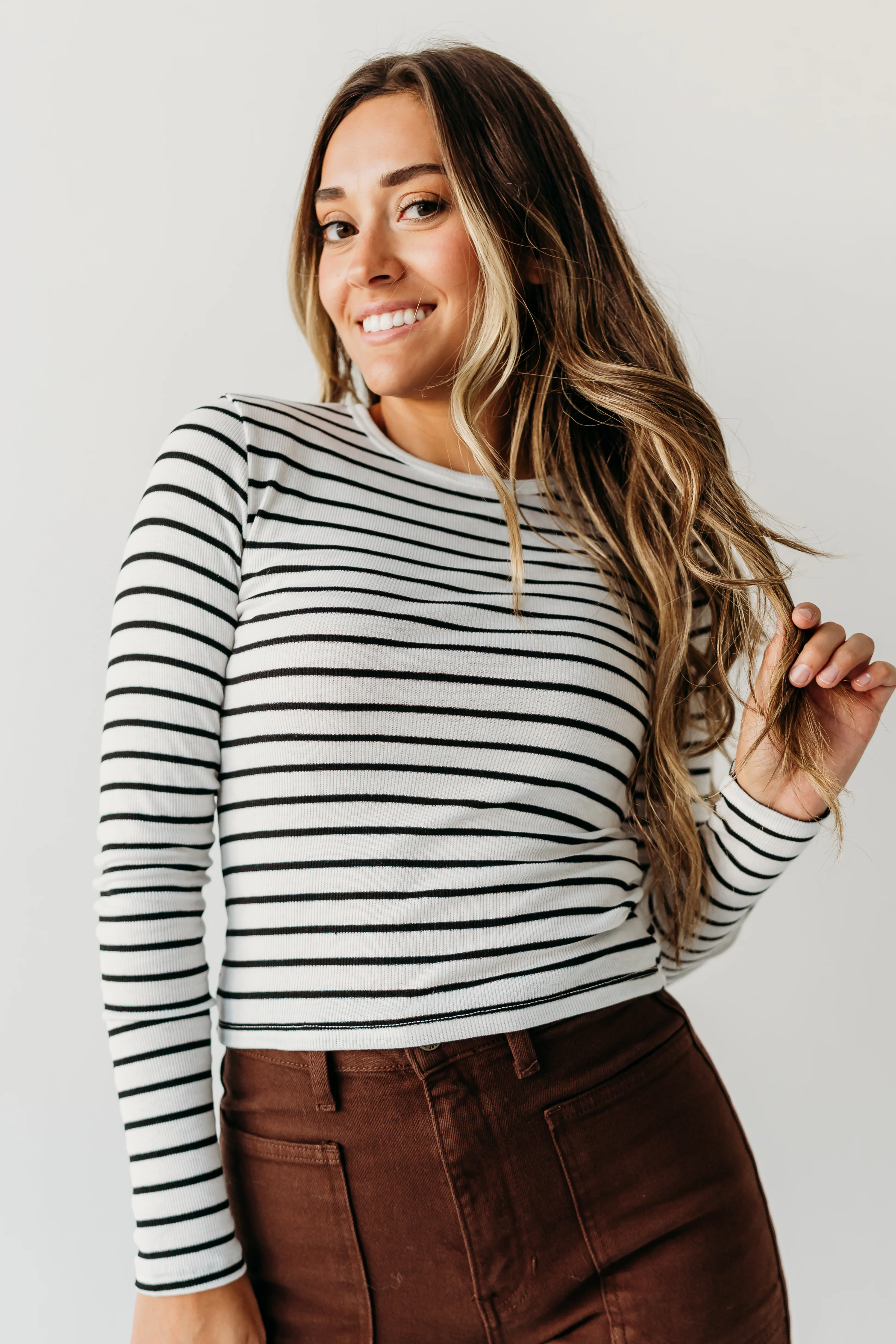 THE TRINITI STRIPED KNIT LONG SLEEVE IN WHITE - Image 4