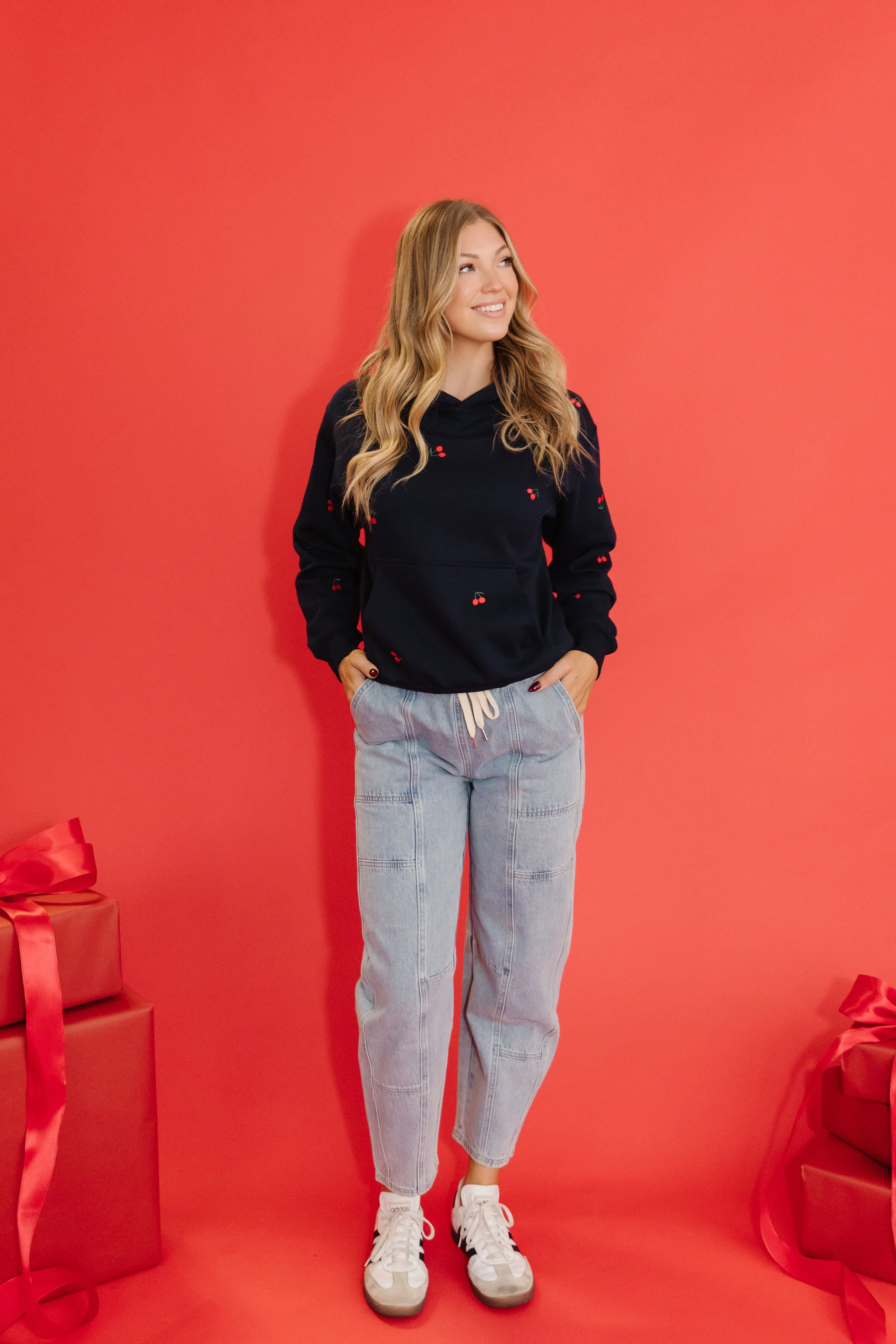 THE TYLER DRAWSTRING BARREL JEANS IN MEDIUM - Image 3