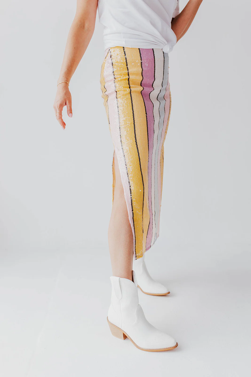 THE WESTERN ANKLE BOOTS IN WHITE - Image 5