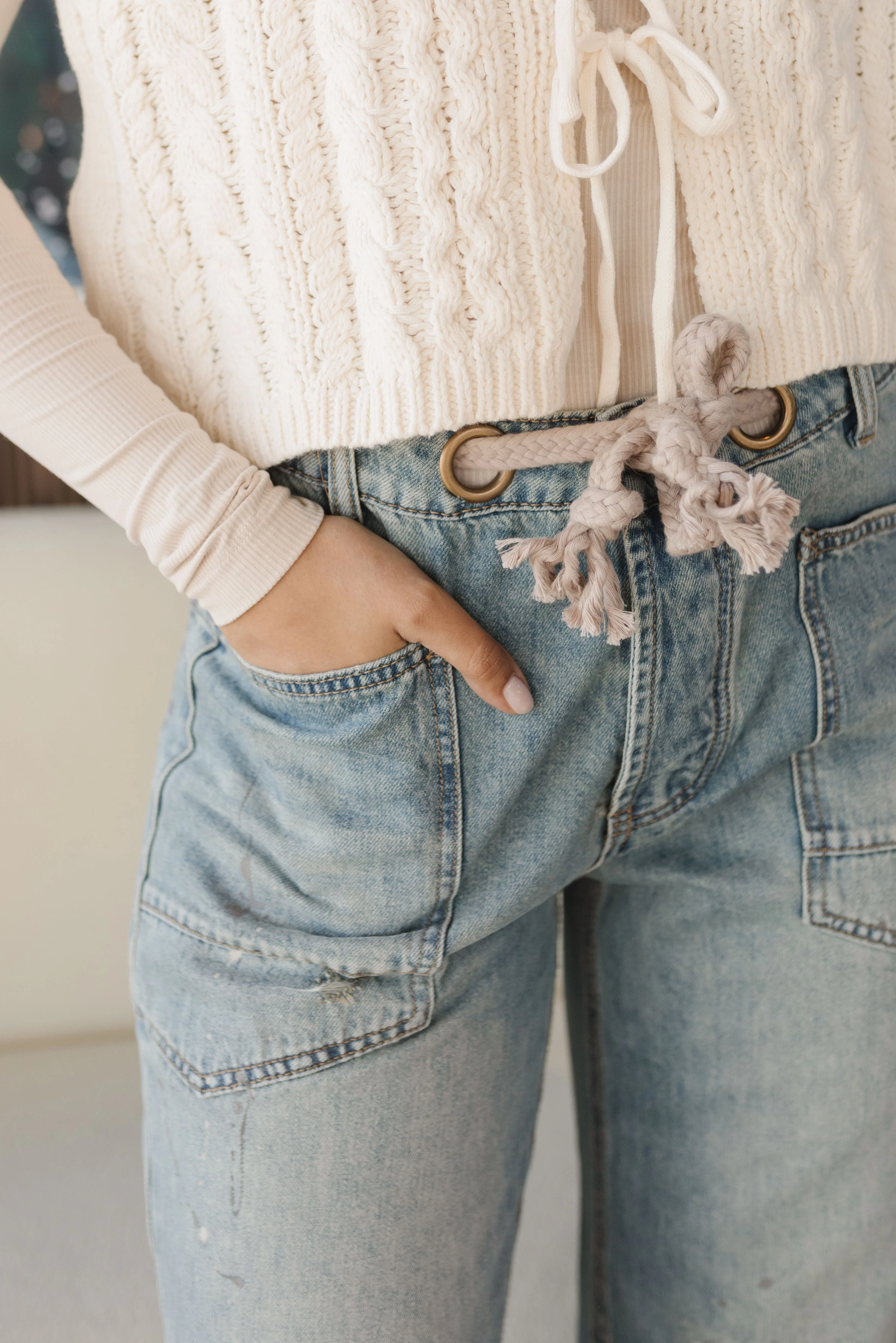 THE WINRY BRAIDED WAIST PANTS IN LIGHT WASH - Image 7